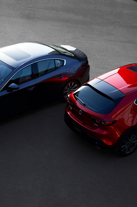 Авто с Яном Коомансом: обзор Mazda&nbsp;3&nbsp;— мал, да удал