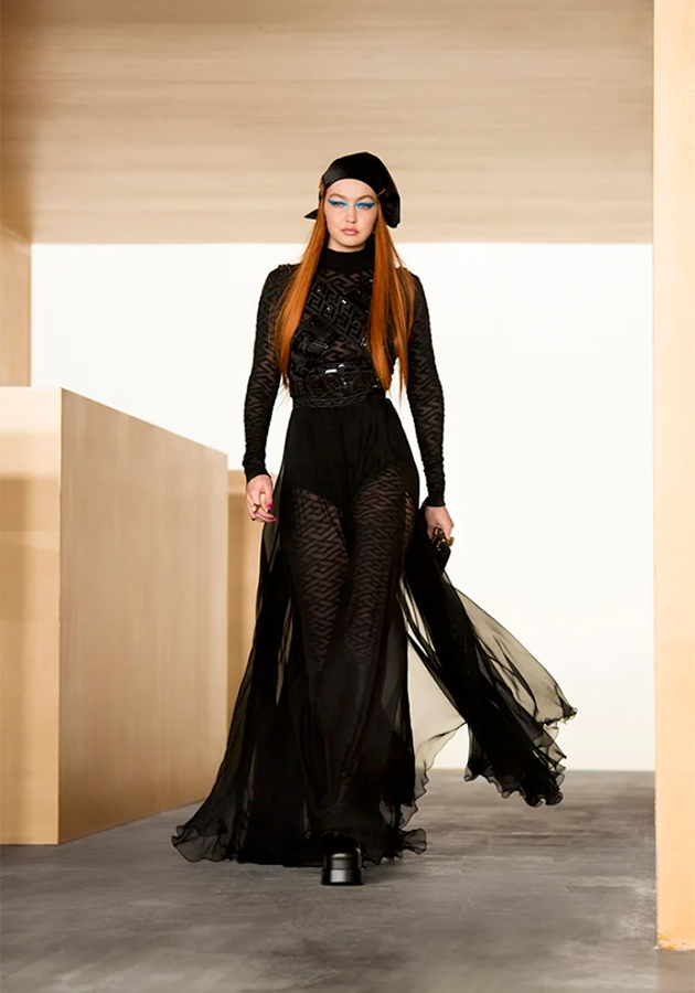 Показ новой коллекции Versace