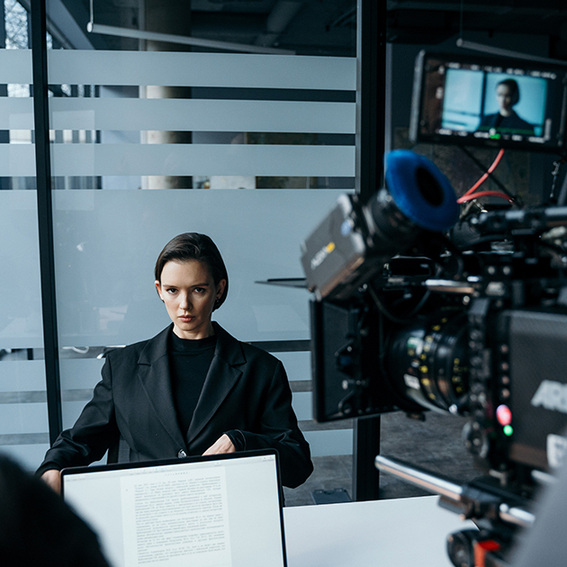 PostaСериалы: первый трейлер сериала «The Телки» с Милошем Биковичем, Паулиной Андреевой и Оксаной Акиньшиной