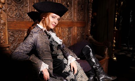 PostaСериалы: трейлер многосерийного исторического фильма &laquo;Елизавета&raquo; с&nbsp;Юлией Хлыниной в&nbsp;главной роли