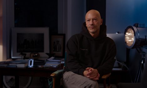 Кино. Россия. Трейлер документального проекта Сергея Минаева &laquo;Нулевые&raquo;