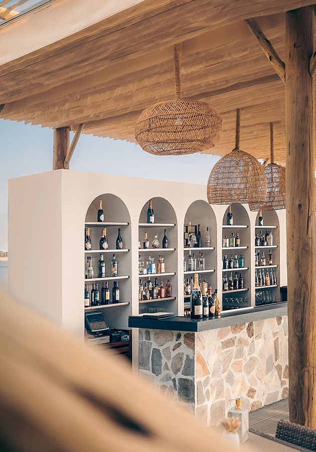 Laguna Lounge — новый пляжный бар на Палм-Джумейре