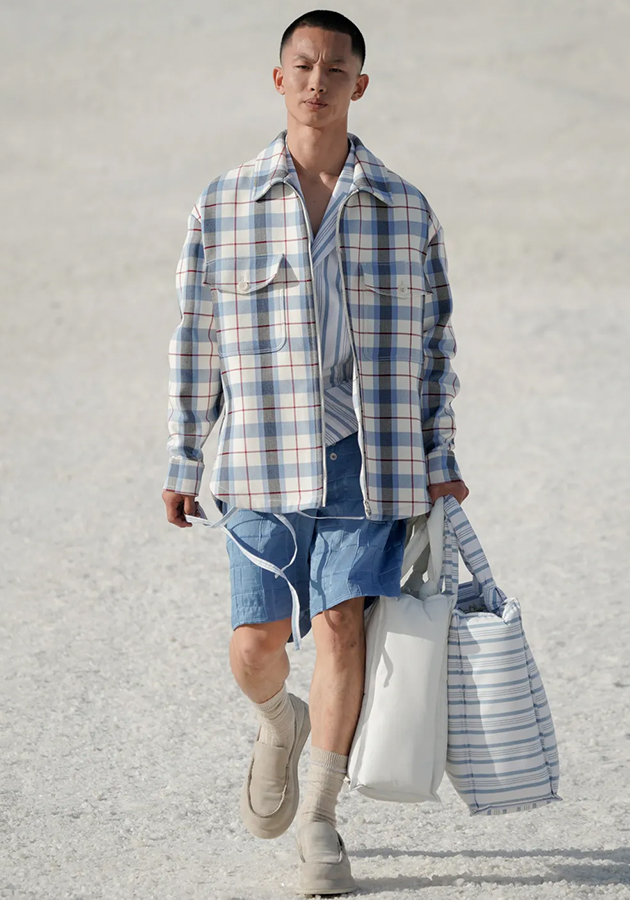 Style Notes: показ коллекции Jacquemus Le Papier в природном парке Камарг на юге Франции