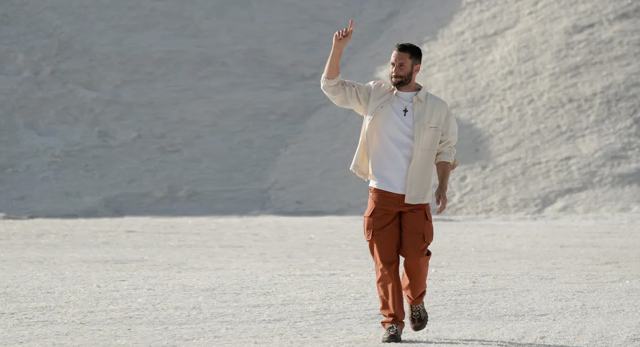 Style Notes: показ коллекции Jacquemus Le Papier в природном парке Камарг на юге Франции