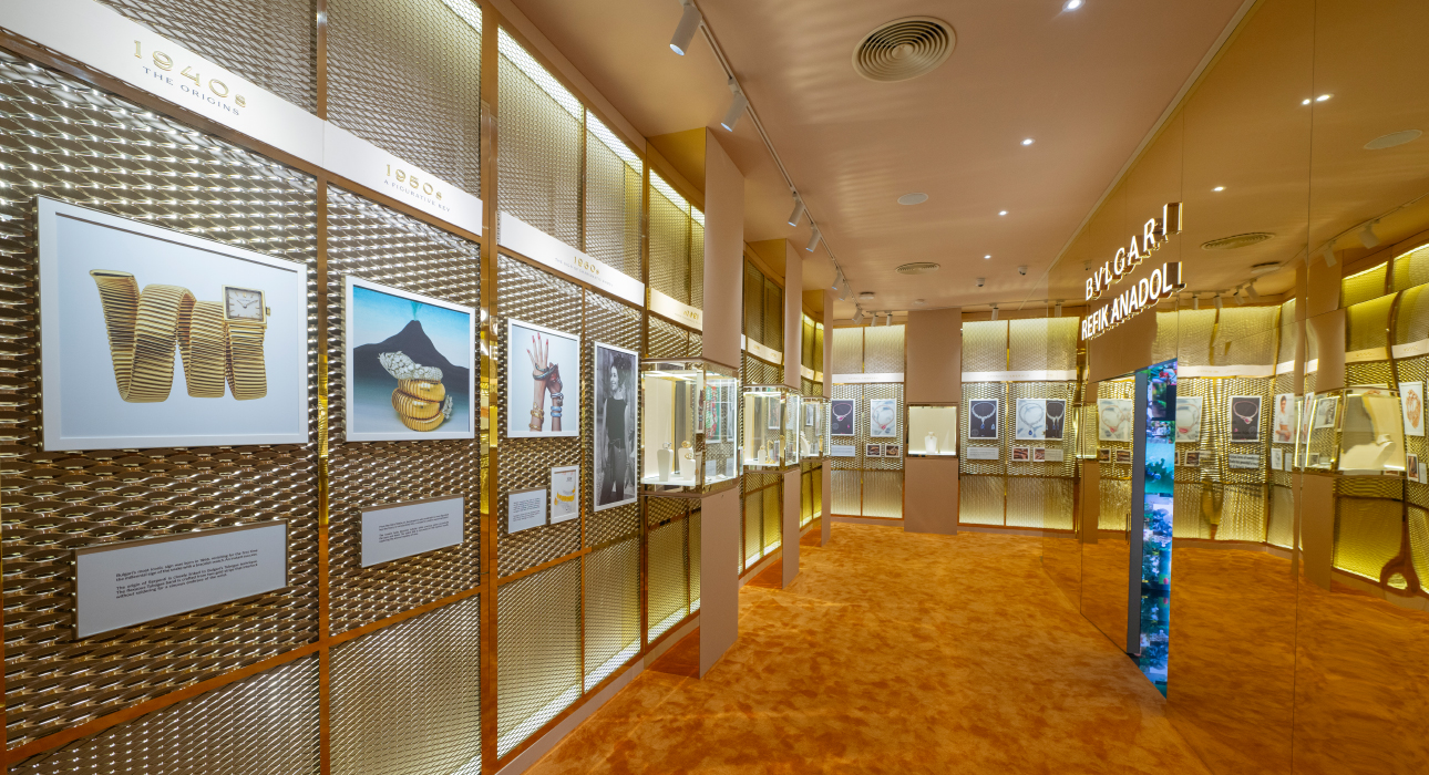 Открытие выставки Bulgari Serpenti «75 лет бесконечных историй» в Дубае