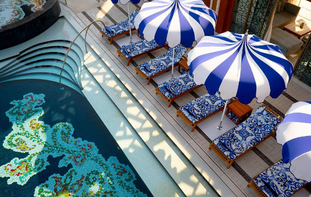 Dubai Guide: бассейн в стилистике Dolce & Gabbana в отеле Atlantis The Royal