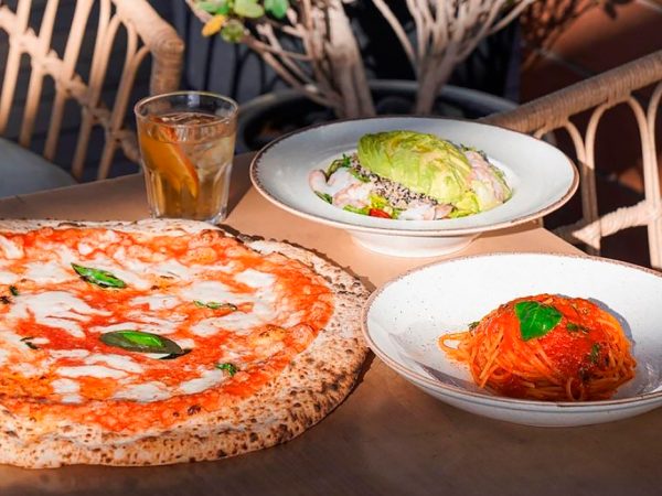 Abu-Dhabi Guide: знаменитая L&rsquo;Antica Pizzeria Da&nbsp;Michele открылась в&nbsp;Абу-Даби