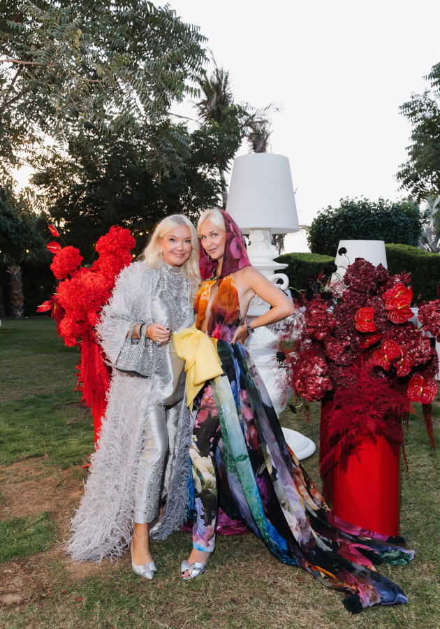 Юлия и Дарья Янины 