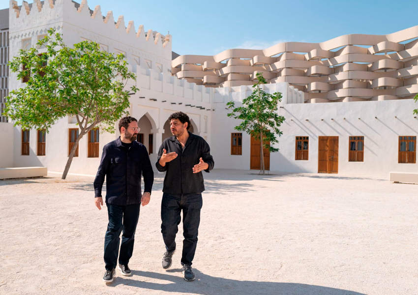 Винченцо де Беллис и Ваэль Шауки (Фото: Джинан Эннасри для Art Basel)